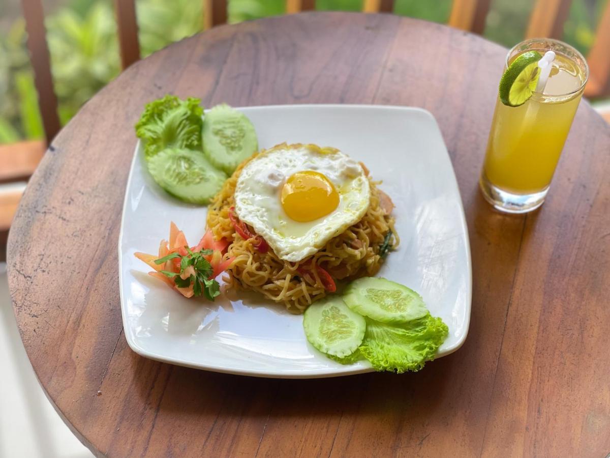 Mertha Sari Resto & Bungalow Klungkung Екстер'єр фото